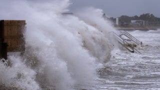 Henri lashes New England, power outages likely - Fox News