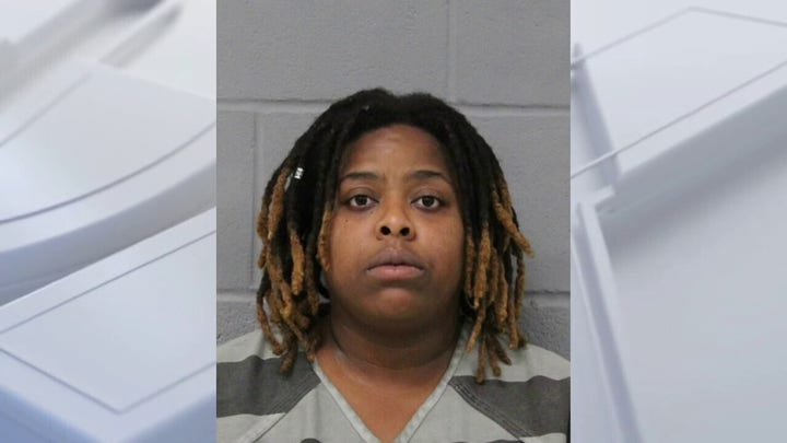 Texas woman arrested for animal cruelty after leaving dogs out in cages in summer heat