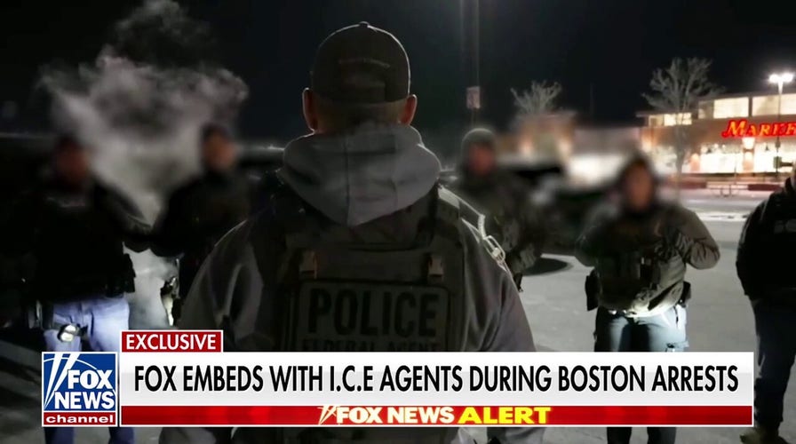 91���� embeds with ICE agents during Boston arrests