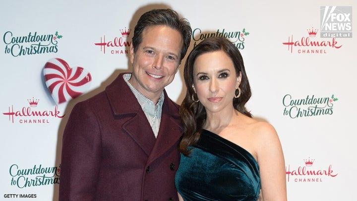 'Party of Five' siblings won't play love interests in Hallmark film