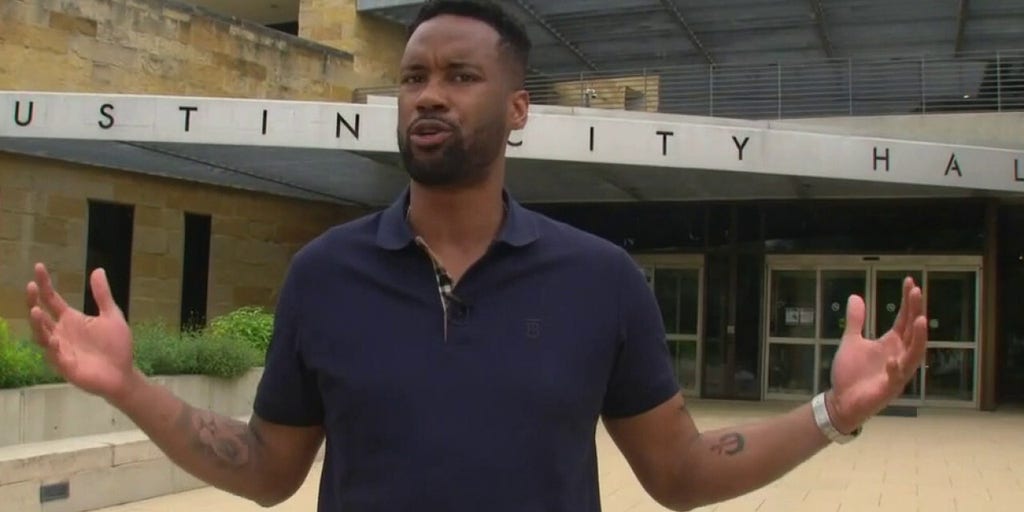 lawrence-jones-talks-to-citizens-left-to-fend-for-themselves-in