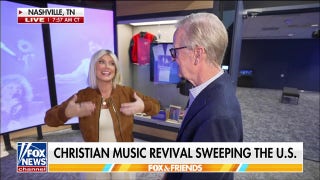 Natalie Grant tours Christian Music Museum among resurgence in popularity