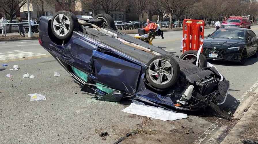 Witness describes scene of fatal NYC wreck