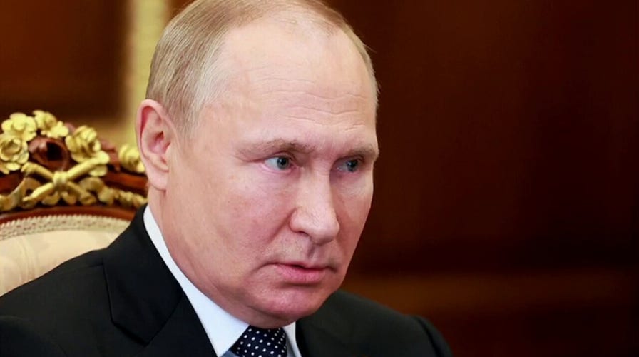 Putin implements Russian oil ban to countries that capped prices
