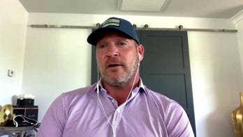 Bears legend Brian Urlacher rips Illinois Dems as team prepares to leave Chicago