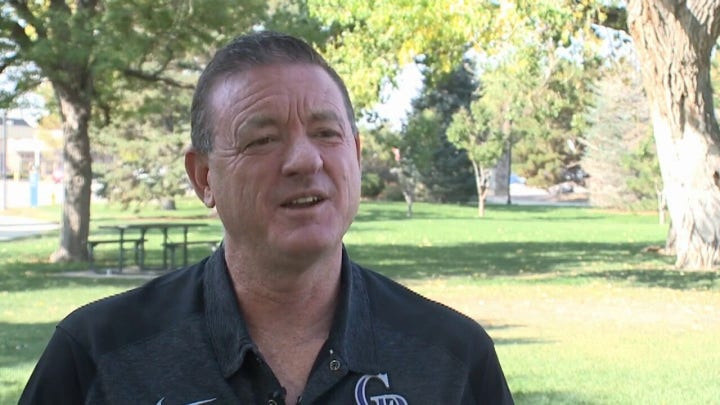 Warning, graphic content: Aurora police lieutenant retires early, blames city council