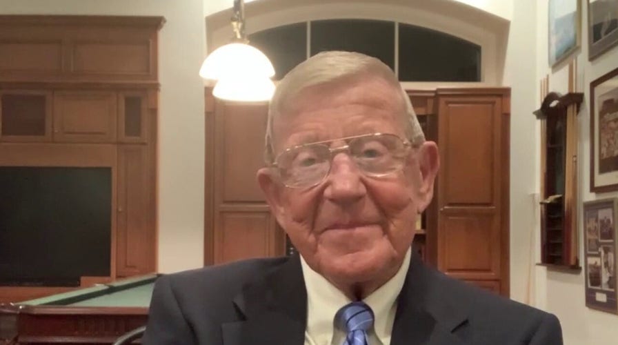 Legendary coach Lou Holtz shares his leadership guidance for America