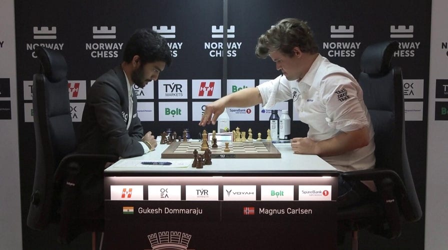 Chess grandmaster Magnus Carlsen furious after loss
