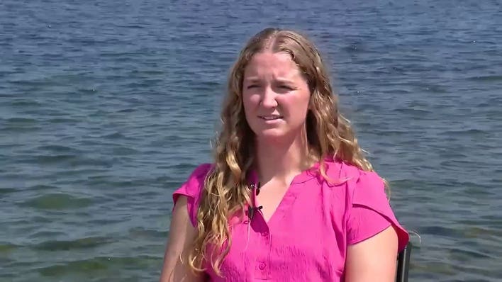 College athlete describes split-second decision to help 3 girls struggling in water