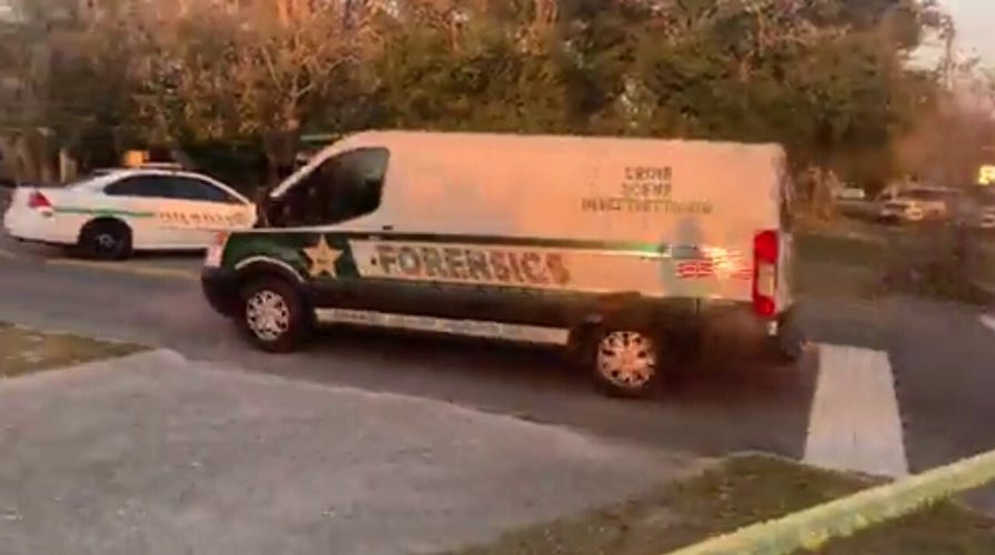 Forensics crew arrives following multiple person shooting in Florida