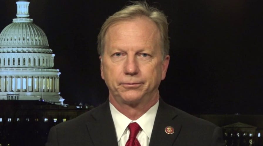 Congress scrambles to avoid government shutdown, pass $900B relief package 