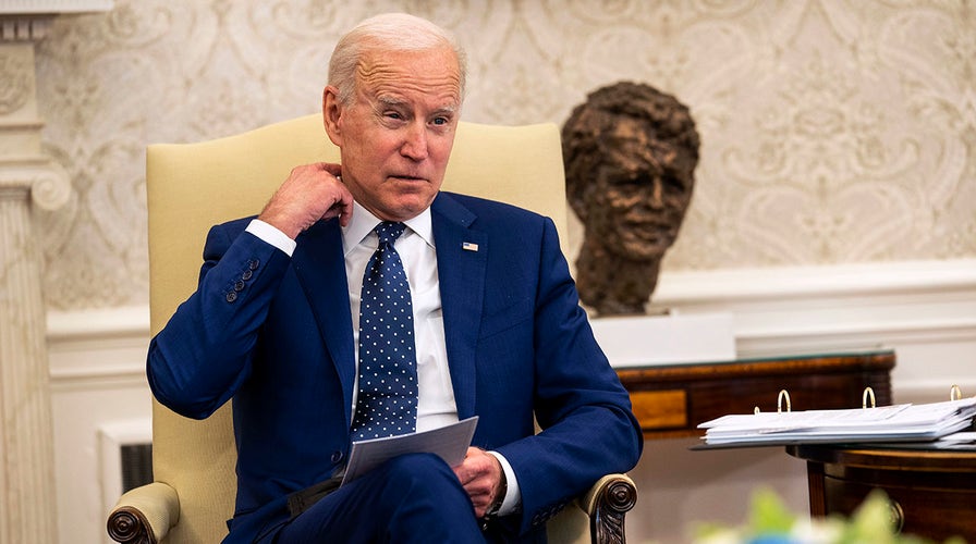 MSNBC: White House photo of Biden briefing 'conveys an isolation of this president'
