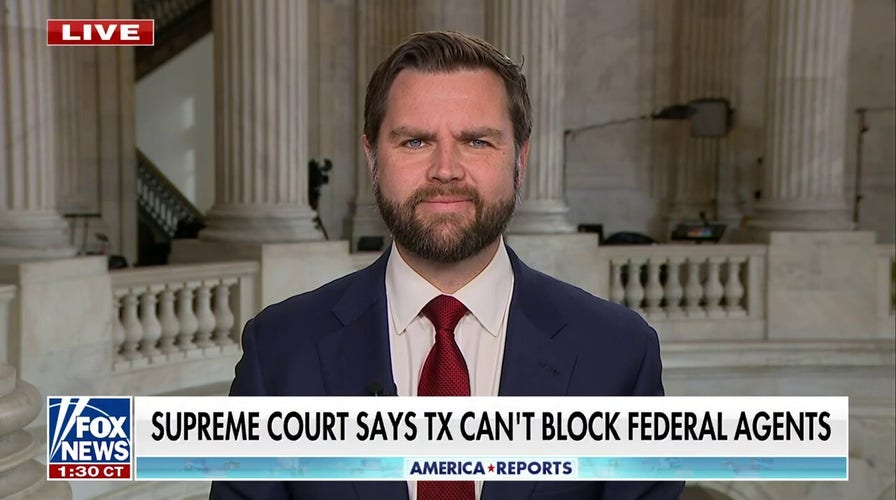  JD Vance: Biden is threatening Texas over the border