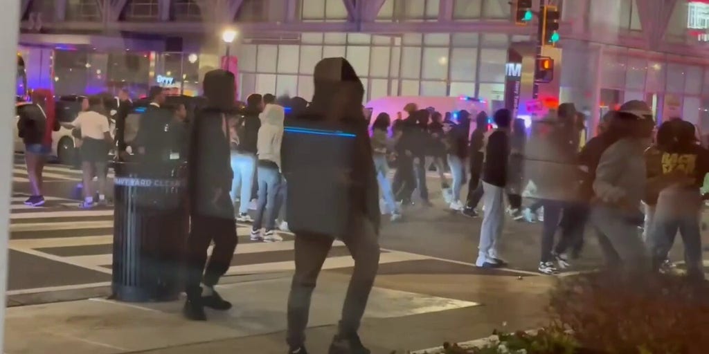 Teen takeover swarms popular Washington, D.C. waterfront area