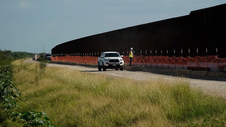 Bipartisan congressional delegation holds a press conference after visit to Mexico border