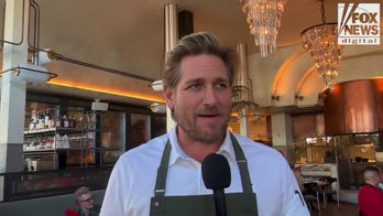 Chef Curtis Stone says catering SAG Awards involves serving 900 guests ‘absolutely delicious’ food ‘quickly’