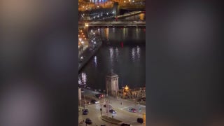 Teen takeover triggers chaos in Chicago Loop before curfew order - Fox News