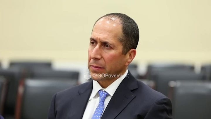 Epstein’s former attorney and accountant say federal investigators never asked them about the dealings of the disgraced financier