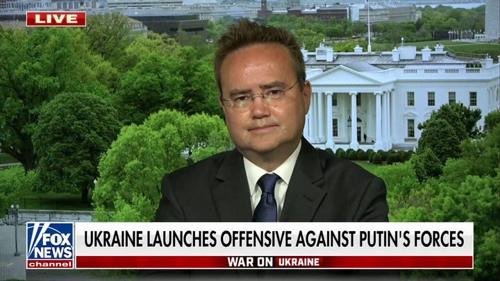 Russian military defensive in Ukraine has been disastrous: Nile Gardiner