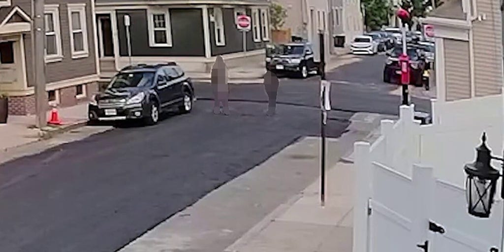 Boston police looking for suspects in armed children's lemonade stand robbery