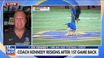 Praying football coach resigns from position after return to sidelines