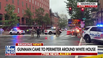 2 reportedly harmed in shooting outside White House