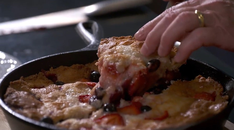 Steve Doocy cooks red, white, and 'blue-tiful' skillet cobbler