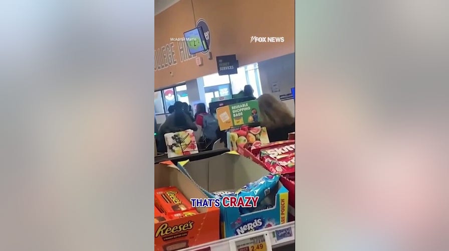  Anti-ICE schoolhouse  walkout ends with teens disrupting store