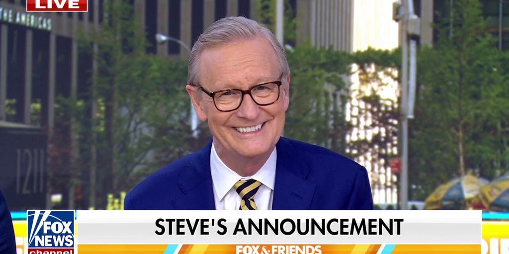 Steve Doocy makes announcement on 'Fox & Friends'