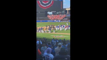 Benches clear in Mets-Brewers opening day game