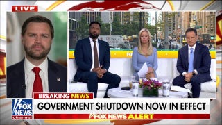 Vance breaks down Dem 'talking point' on healthcare for illegal immigrants: 'It's not true'