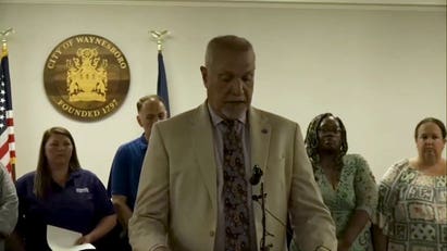 Virginia superintendent gives emotional update after gunman entered elementary school: 'Please hug your children'