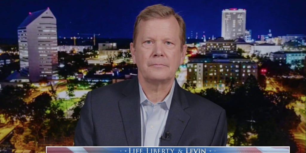 Biden is a 'crook': Peter Schweizer