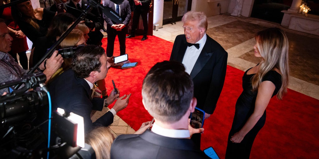 WATCH LIVE: Trump attends New Year's Eve Party in Palm Beach, Florida