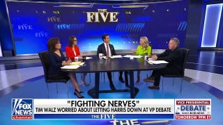 Walz hasn’t let Harris down on his ability to dodge the press: Watters - Fox News