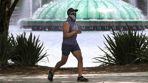 Should runners wear coronavirus face masks outside?