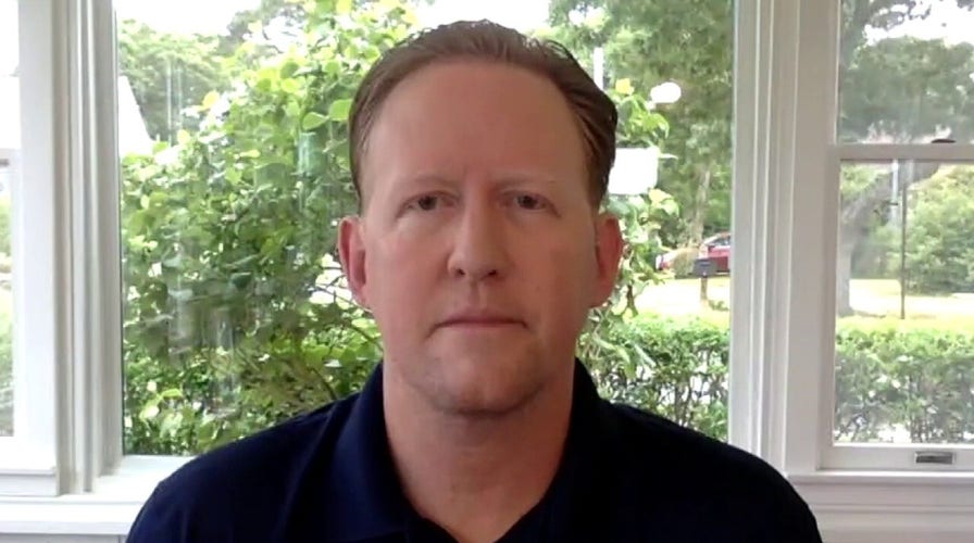 Navy SEAL who killed Usama bin Laden reacts to troops leaving airfield