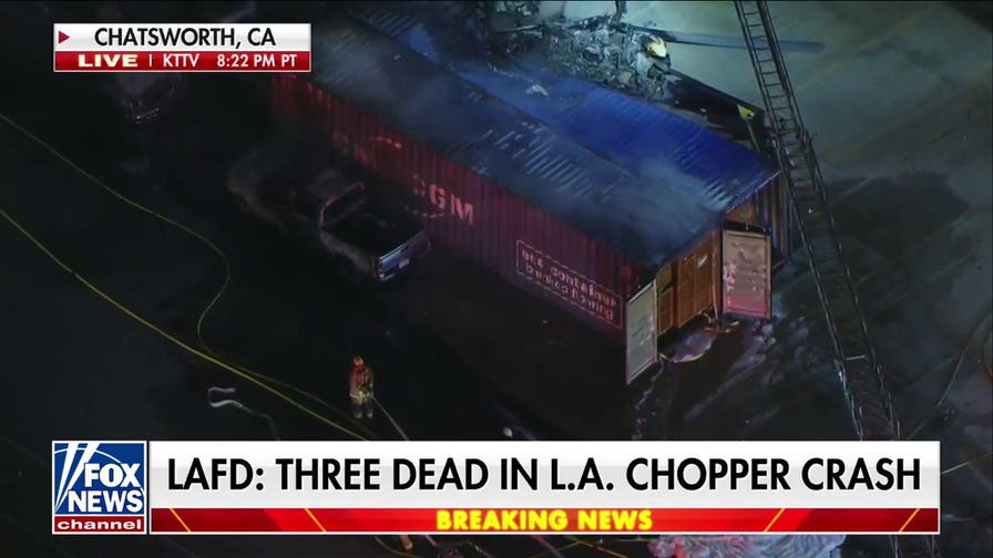 3 dead after helicopter crash in Los Angeles