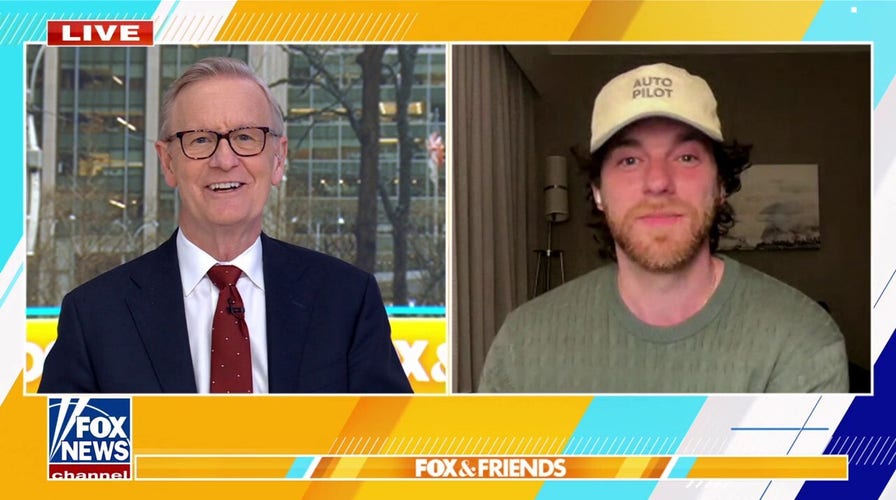 Investment app co-founder offers advice to Musk on probing 'strangely wealthy' members of Congress