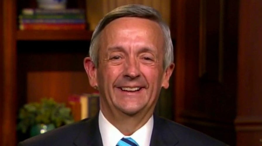 Pastor Robert Jeffress urges people of faith to take precautions amid coronavirus crisis	