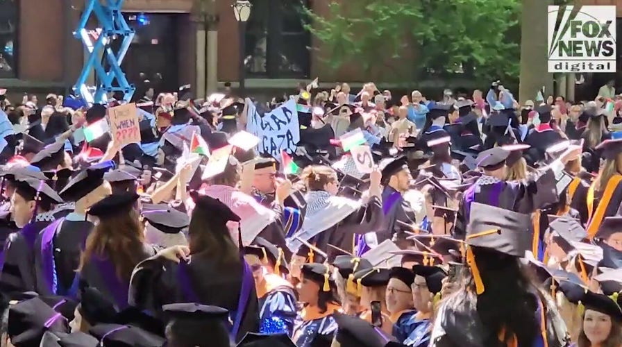 Yale graduates stage mass walkout at commencement