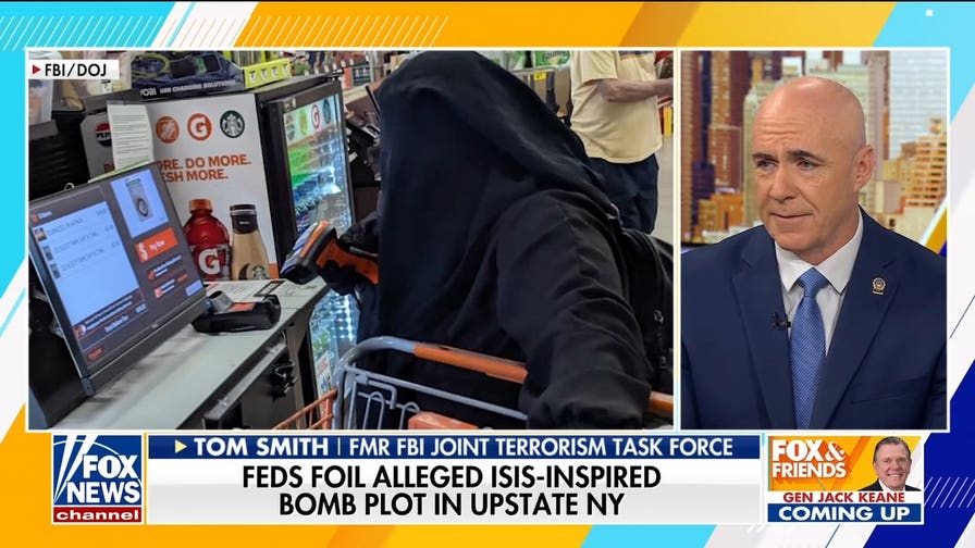 ISIS indoctrinating Americans with 'ease,' ex-NYPD detective warns