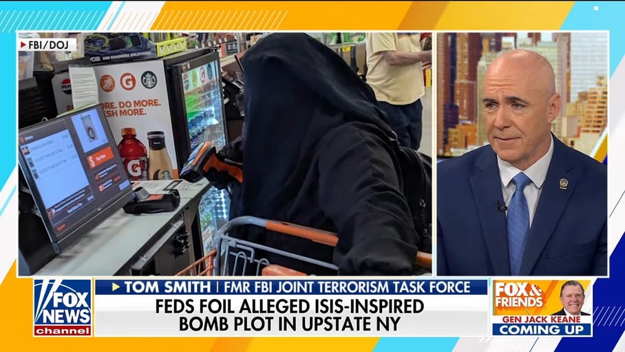 ISIS indoctrinating Americans with 'ease,' ex-NYPD detective warns