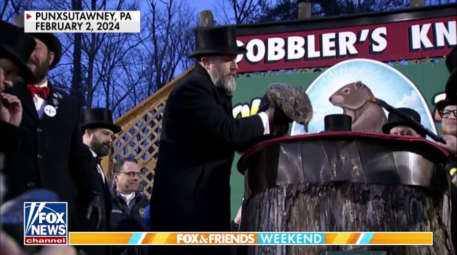 Crowds flock to Punxsutawney for annual Groundhog Day celebration