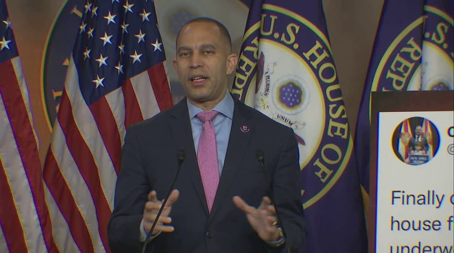 Jeffries accuses GOP of hypocrisy with move to boot Omar from Foreign Affairs Committee