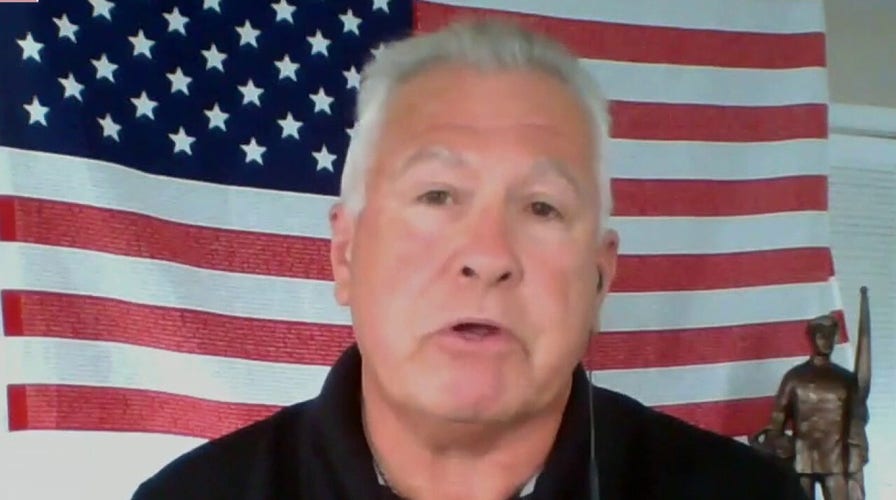 'Mass exodus': Former NYPD Lt. gives warning for the future of police