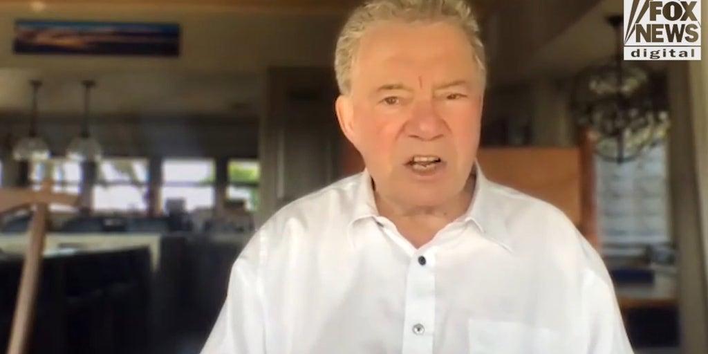 William Shatner encourages older people to 'befriend the pain' in order to stay young