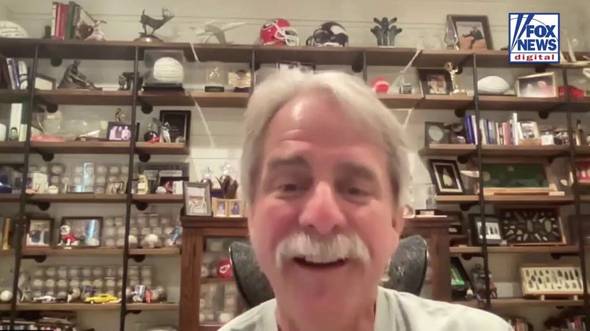 Jeff Foxworthy clears up his comments about retiring from stand-up