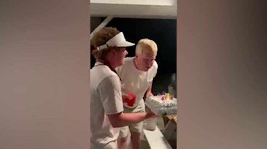 Alex Murdaugh's family sings him Happy Birthday