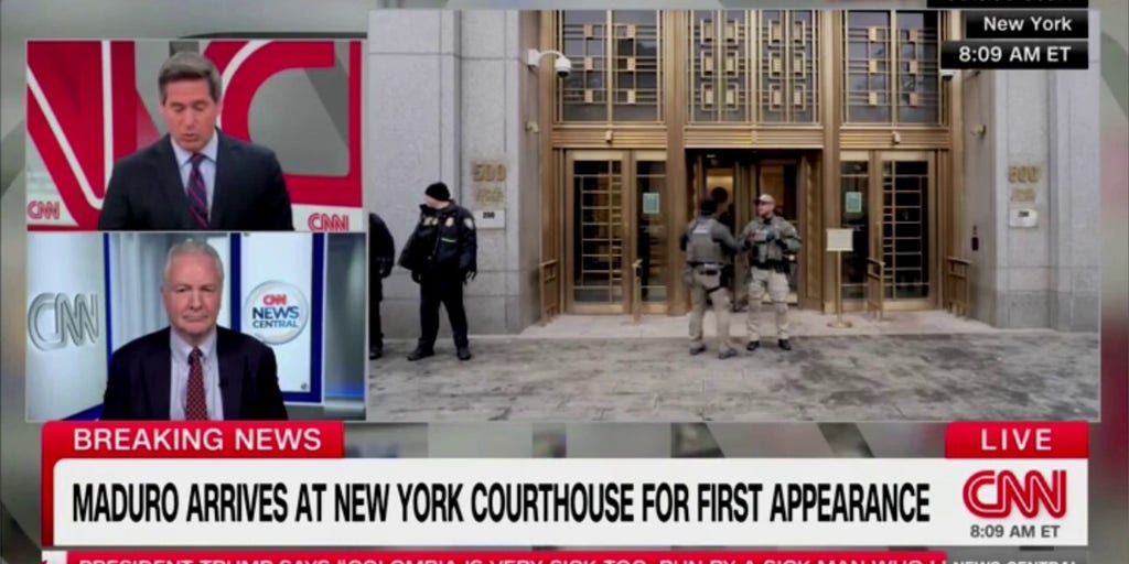 Democratic senator confronted on argument the party 'looks weak' in criticizing Trump's handling of Maduro